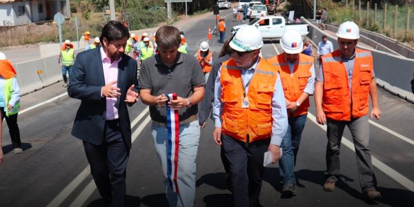 EFE pone en servicio nuevo paso ferroviario desnivelado en Paine