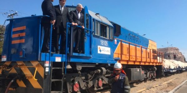 Ministros de Relaciones Exteriores y Transportes verifican en terreno operación del Ferrocarril Arica – La Paz