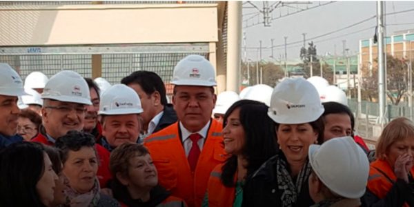 Vecinos y comerciantes de Lo Valledor recorrieron la nueva estación intermodal