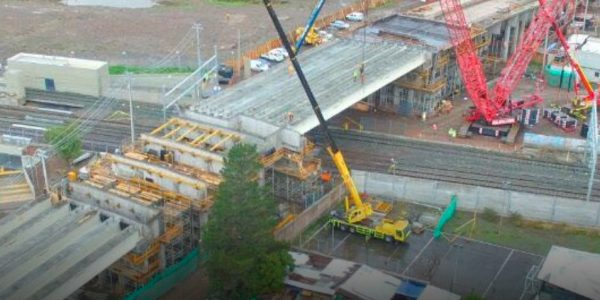 Paso Lo Blanco comienza etapa clave en su construcción con la instalación de gigantescas vigas