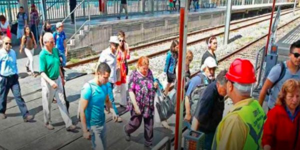 Metro Valparaíso busca sumar más pasajeros con buses alimentadores en tres comunas