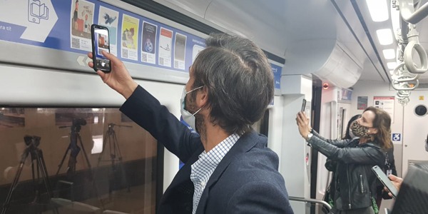 La lectura digital llega a bordo del tren a la región de Valparaíso