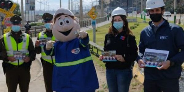 En Cruce Portales de Valparaíso, despliegan campaña de educación y seguridad ferroviaria