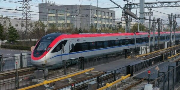 Los modernos trenes  que llegarán al trayecto Santiago-Chillán