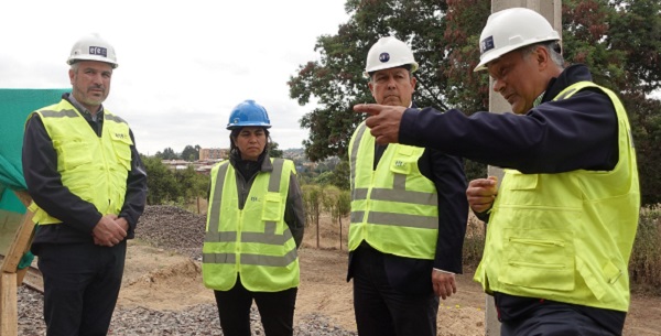 Alcaldesa de Quilpué y Seremi de Transportes participan de inspección en terreno a obras de nueva estación Valencia
