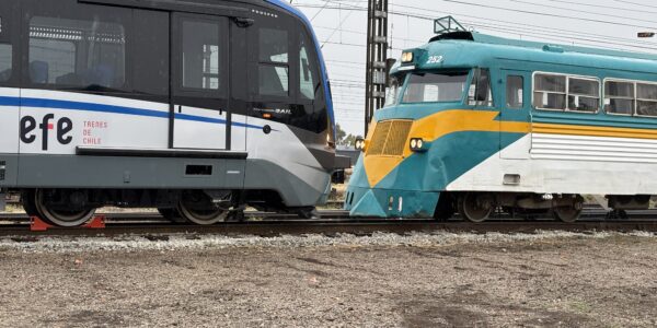 EFE presenta nuevo buscarril para el servicio Talca-Constitución