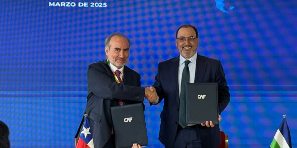 EFE y CAF firman contrato de financiamiento por US$ 500 millones para impulsar proyectos ferroviarios